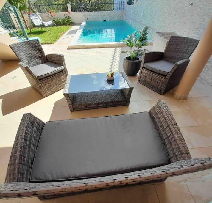 Paradise House - Apartment In Villa With Private Pool And Private Garden Aldeia do Mato  Exterior photo